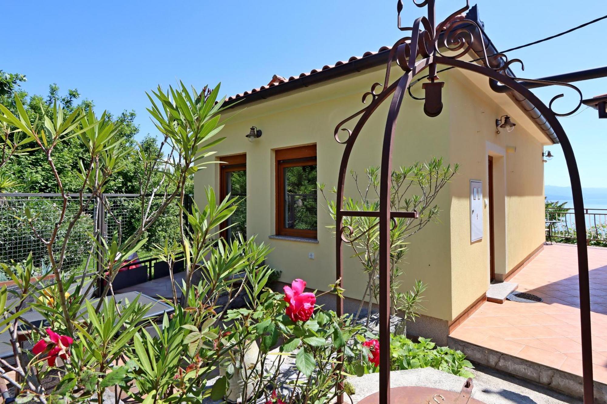 Apartments With A Parking Space Opatija - Pobri, Opatija - 7813 Matulji Ngoại thất bức ảnh
